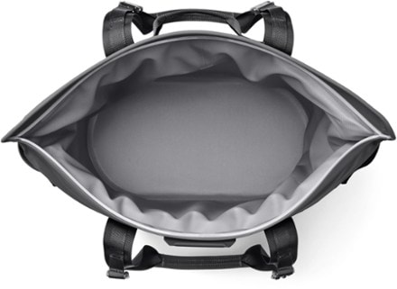 YETI Hopper M30 2.0 Soft Cooler 5