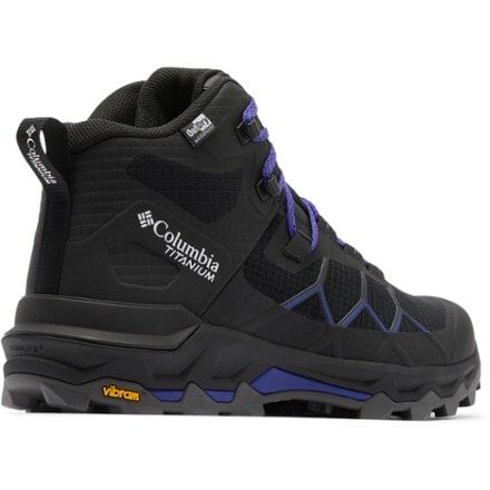 Columbia Peakfreak Titanium OutDry Mid Hiking Boots - Women's 4