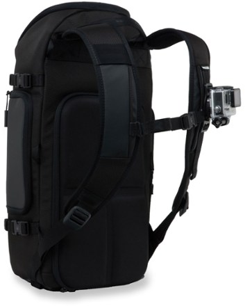 back view (Black/Lumen)