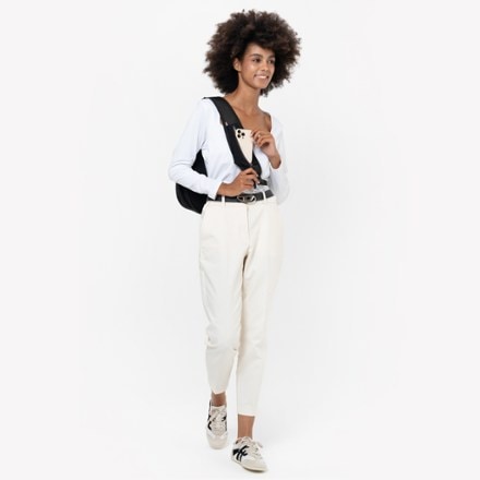 Sherpani Esprit Anti-Theft Sling Bag 3