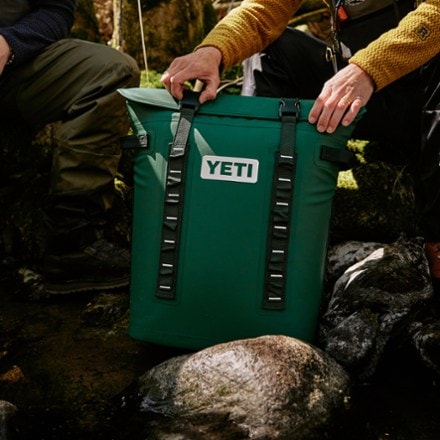 YETI Hopper M20 2.0 Backpack Soft Cooler 8