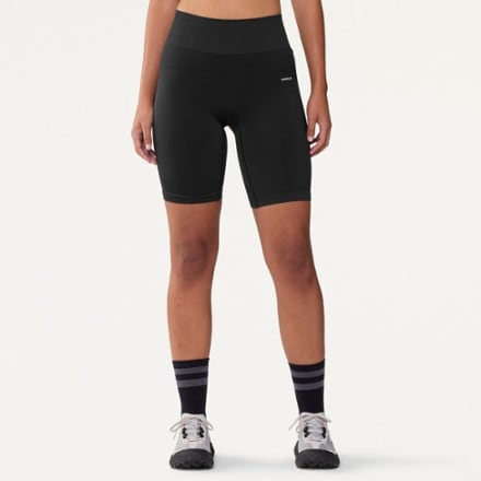 CIRCLE Keep The Flow Shorts 2.0 - Women's 2