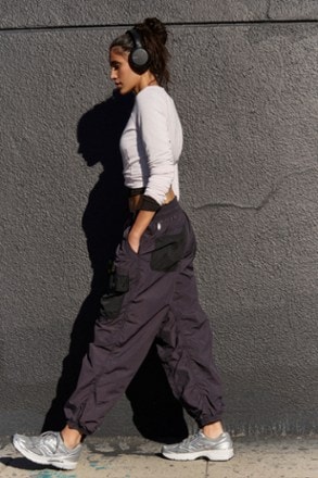 Location Image for Rogue Pants - Women's