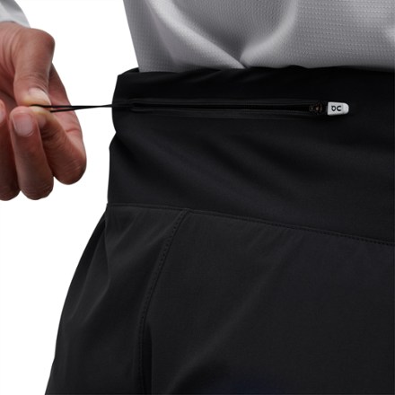 On 5" Running Shorts - Women's 3