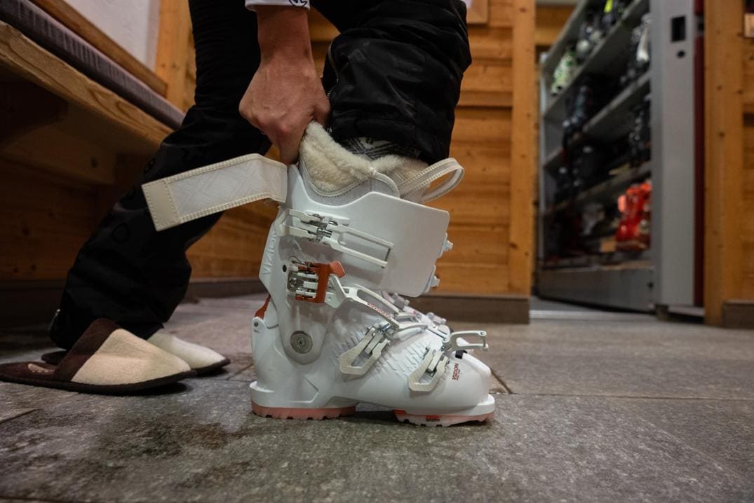 Location Image for Vizion 4B Pro 80 W GW Ski Boots - Women's - 2025/2026