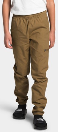 Leslie Cargo Joggers - Khaki  Khaki fashion, Fashion pants, Khaki cargo  pants