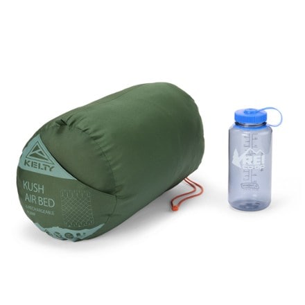 Kelty Kush Air Bed Stuff sack (32oz bottle not included)