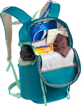 CamelBak Cloud Walker 18 Hydration Pack Contents not included