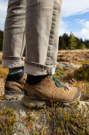 la sportiva vegan hiking boots