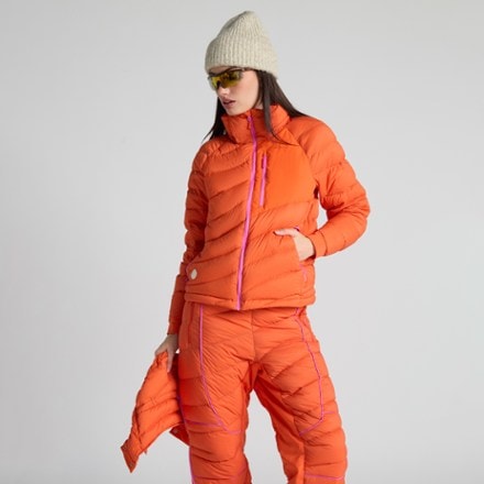 SENIQ Wild Puff Packable Down Hoodie - Women's 3