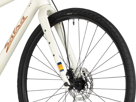 Salsa Journeyer Advent 700c Bike 10