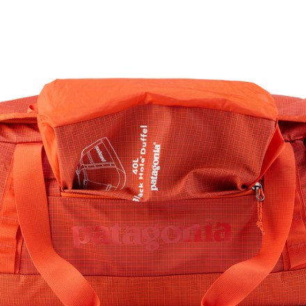 Patagonia Black Hole Duffel 40 L 6