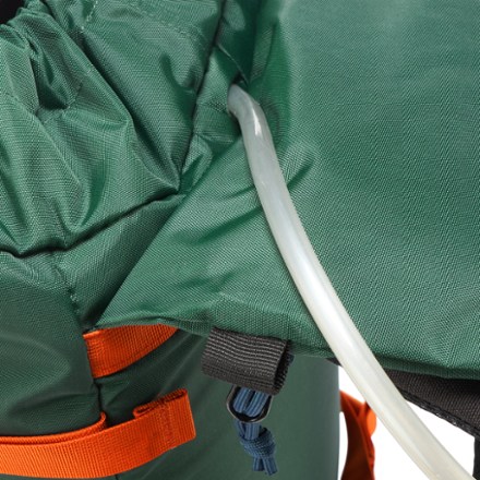 Topo Designs Rover Pack Hydration port & tube routing