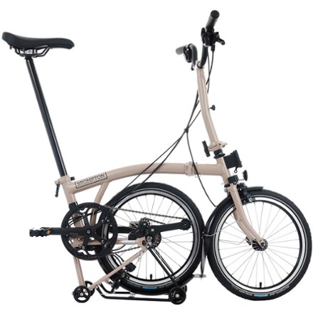 Brompton C Line 4-Speed Mid Handlebar Bike with Rack 2
