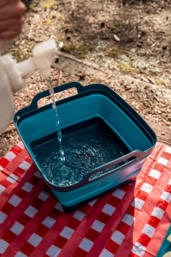 Location Image for Flat Pack Collapsible Sink - 8 L