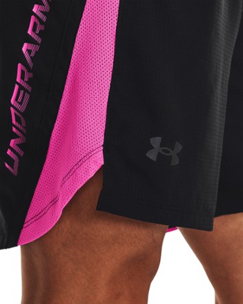 Under Armour Launch Graphic Run Shorts - Men's 7" Inseam 7