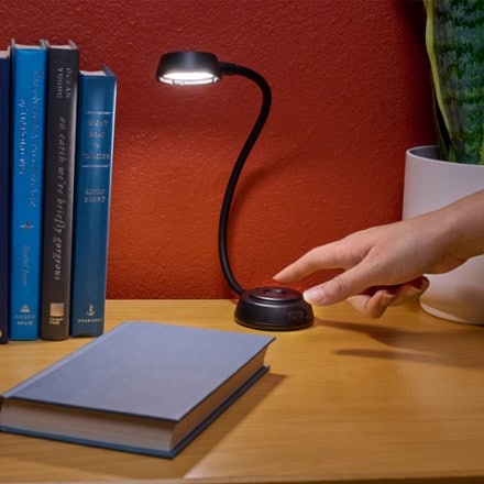 Nite Ize Radiant Flex Rechargeable Lamp 7