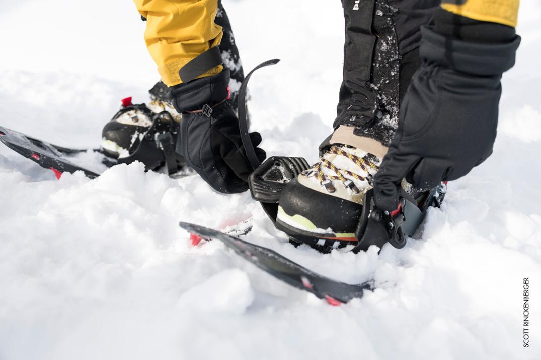 Location Image for Revo Explore Snowshoes - Women's