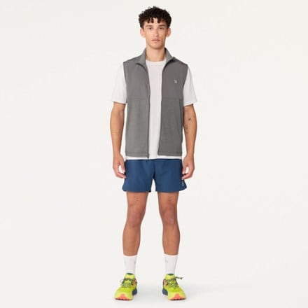 Vuori Sunday Element Vest - Men's 3