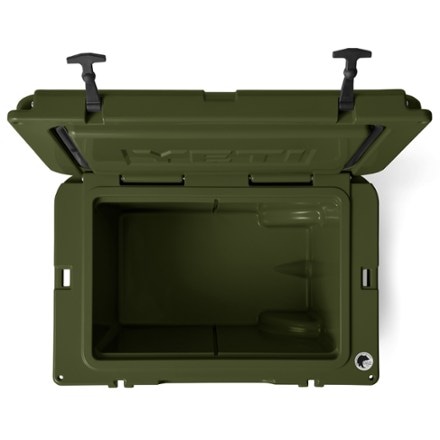 YETI Tundra Haul Wheeled Cooler 6