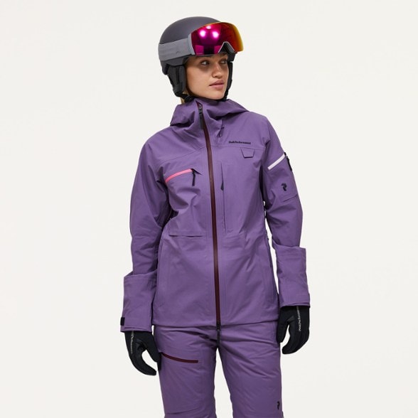 On Body Image of color Montana Grape
