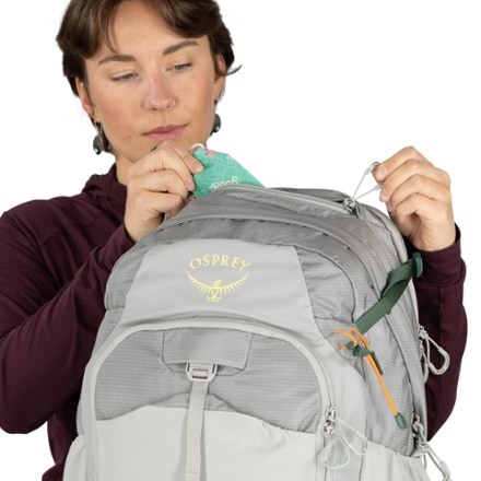 Osprey Mira 34 Hydration Pack - Women's 8