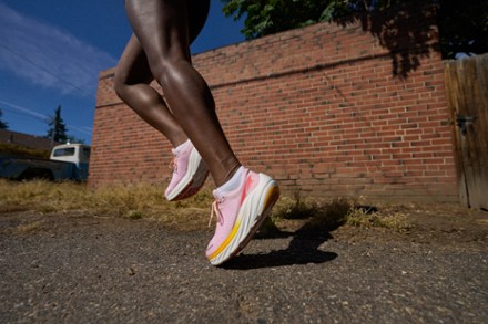 Location Image for VIA Olympus 2 Road-Running Shoes - Women's