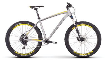 yellow diamondback bike