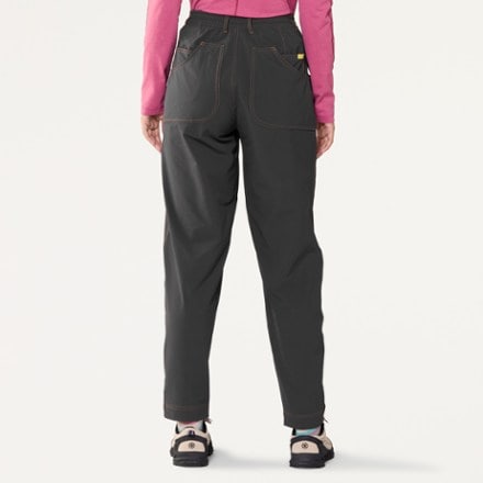 Hikerkind 8-Pocket Pants - Women's 2