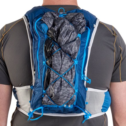 Ultimate Direction Mountain Vest 5.0 Hydration Vest 9