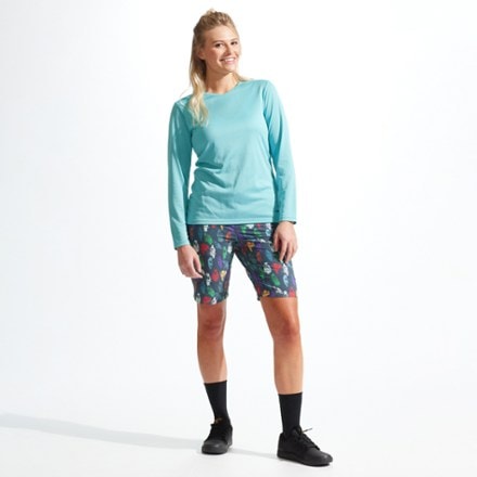 PEARL iZUMi Summit Shell Bike Shorts - Women's 4