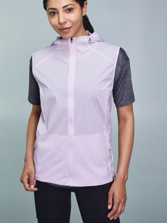 rei trail running vest