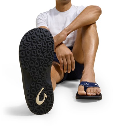 OluKai 'Ohana Flip-Flops - Men's 6