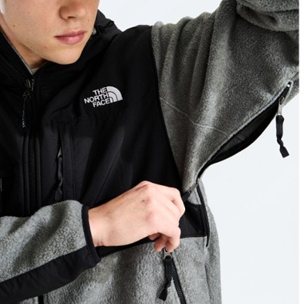 The North Face Retro Denali Hoodie - Men's 5