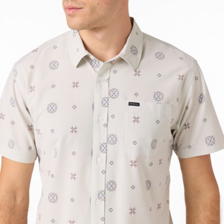 O'Neill TRVLR UPF Traverse Standard-Fit Shirt - Men's 3