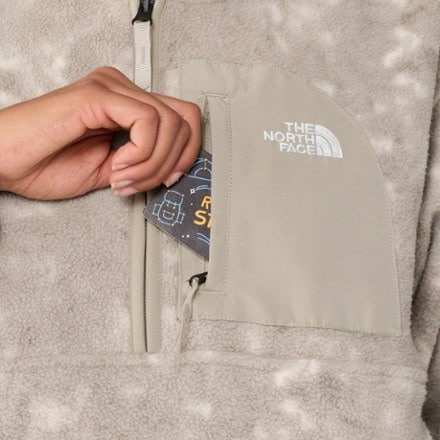 The North Face Yumiori Off Peak Half-Zip Jacket - Women's 4