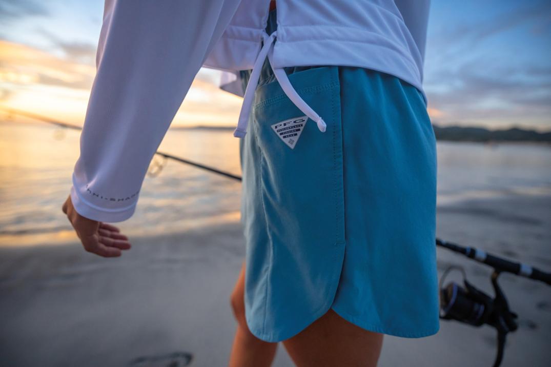 Location Image for PFG Tidal Light Lined Shorts - Women's