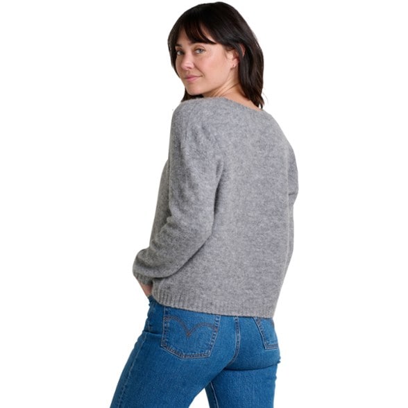 On Body Image of color Heather Grey