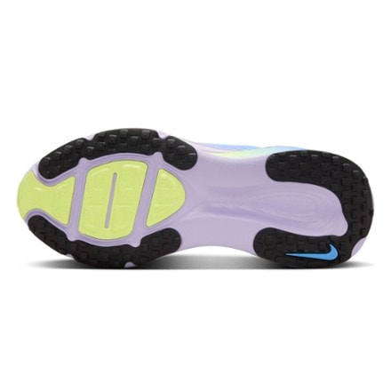 Nike Vomero 18 Road-Running Shoes - Women's 5