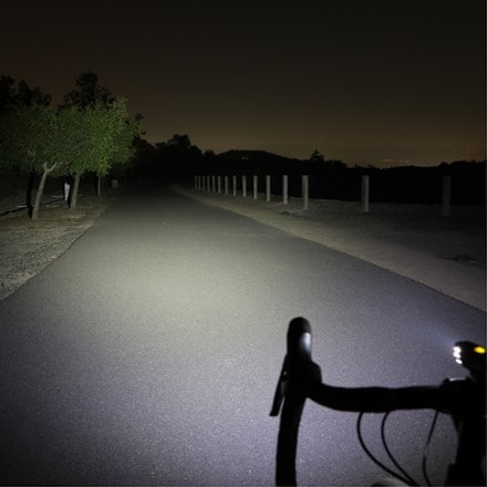 Cygolite Streak 600 Headlight and Hotshot 120 Taillight USB-C Bicycle Light Set 6