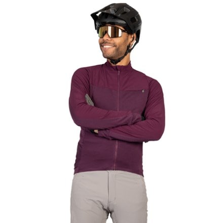 Endura GV500 Merino-Blend Long-Sleeve Bike Jersey - Men's 1