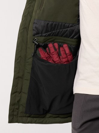Fjallraven Nuuk Insulated Parka - Men's 8