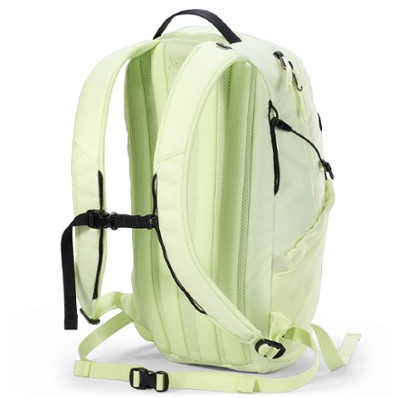 Arc'teryx Mantis 16 Pack 1