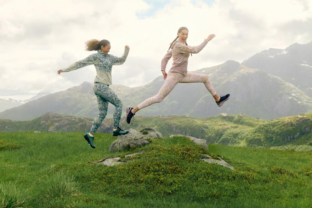 Location Image for Vilde Running Jacket - Women's