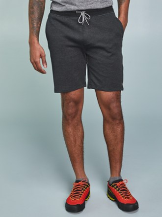 mountain hardwear shorts