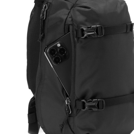 Patagonia Atom Sling Bag 6