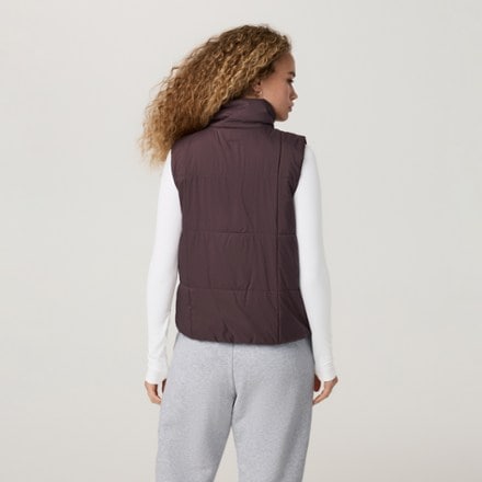 Vuori Canyon Insulated Sporty Vest - Women's 1