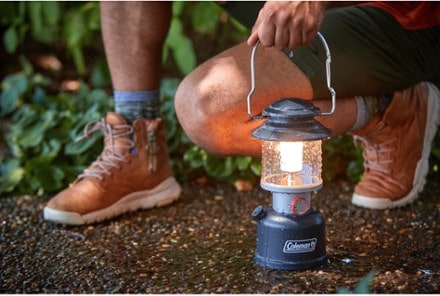 Coleman Classic Recharge 800 Lumens LED Lantern 5