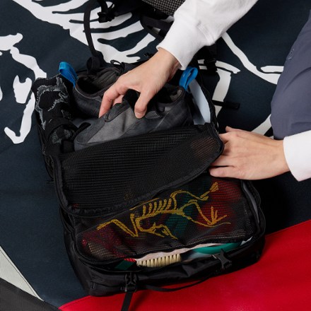 Arc'teryx Index 10 Gear Organizer 7