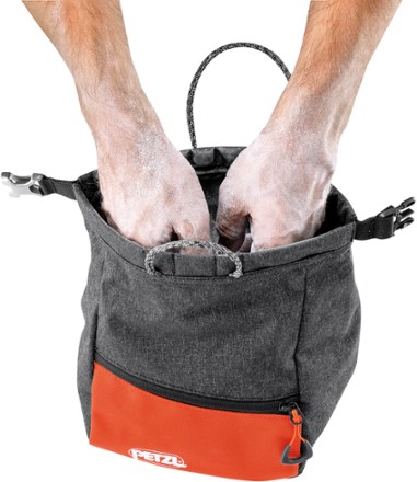 Petzl Sakab Chalk Bucket 5